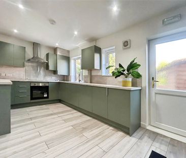 Chester Close, Guildford, Surrey, GU2 9TE - Photo 5