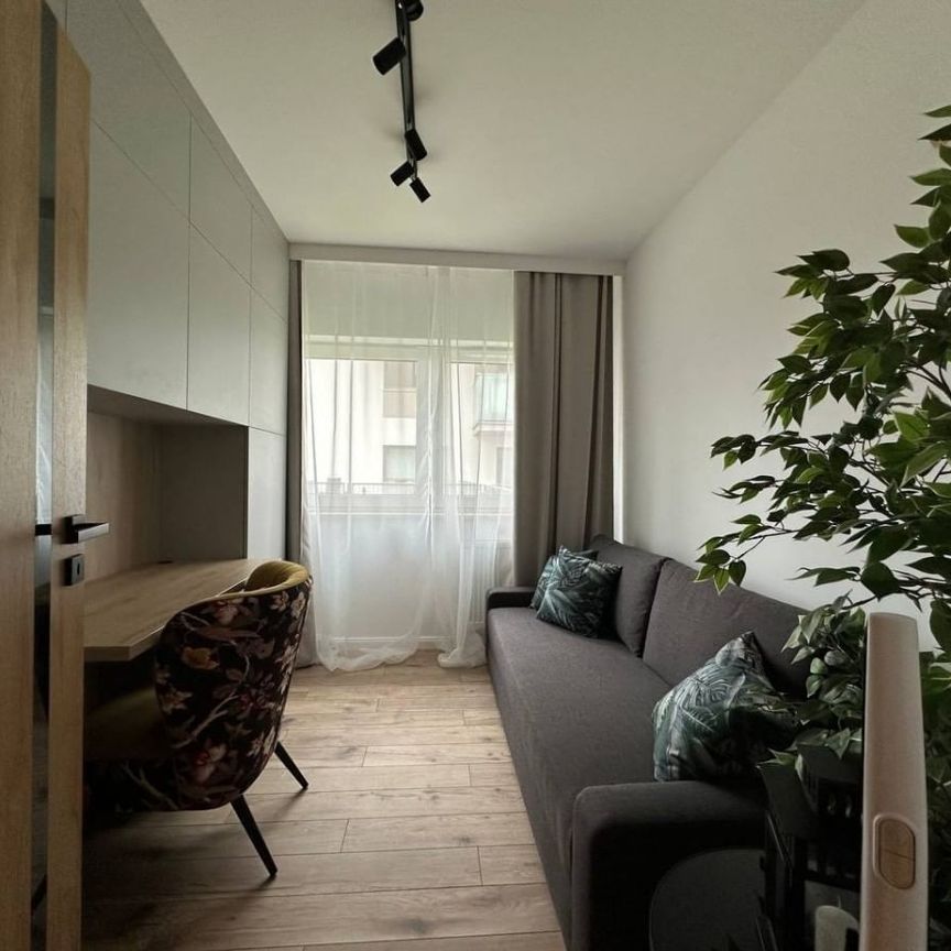 3 pokoje, Klimatyzacja, Brzeziny, duży ogródek 54 m² - Фото 1