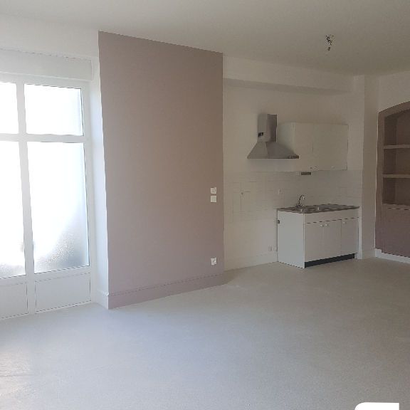 A LOUER Appartement 2 PIECES 50000 Saint-Lô 1 chambre 51.40m² - Photo 1