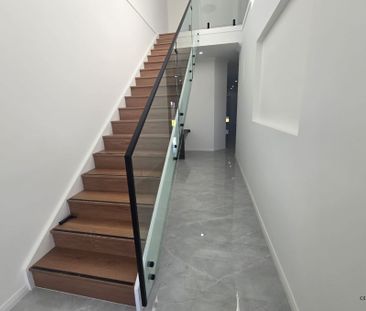 Brand New House for Lease in Box Hill - Photo 3