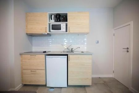 Rua Central do Bairro Herculano, Porto, Braga 4000-054 - Photo 5