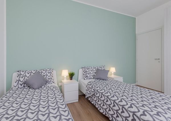 Via Cesare Cremonino, Padova, Veneto 35124