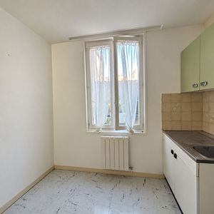 Location Appartement 1 pièce 26m² - Photo 2
