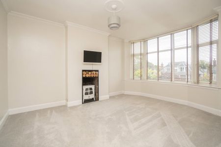 5 bedroom detached house to rent - Photo 2