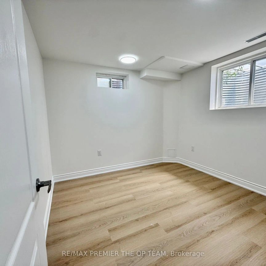 62 Phoenix Boulevard #Bsmt - Photo 1