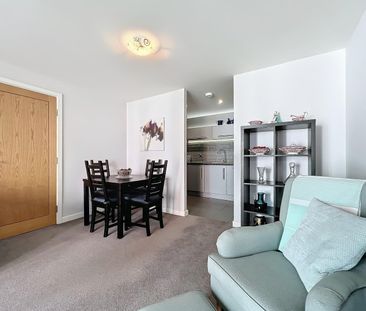 2 bed apartment to rent in Watkiss Way, Cardiff, CF11 - Photo 6