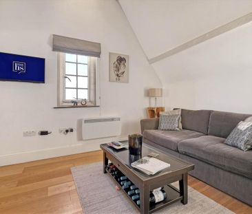 3 bedroom flat to rent - Photo 6