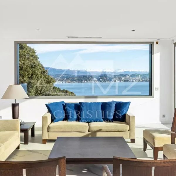 Proche Cannes - Villa contemporaine - Photo 1