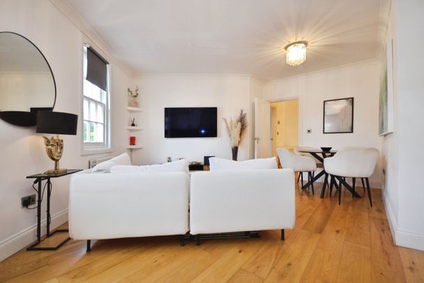 Flat to rent - Pickhurst Lane, Bromley, BR2 - Photo 1