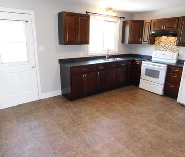 FOR RENT – 75 Nappan Drive (Upper Unit), Lower Sackville, Nova Scotia - Photo 6