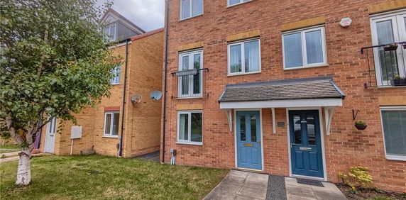 3 bedroom semi-detached house to rent - Photo 2