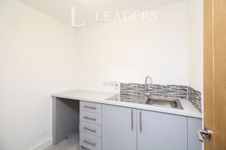 property to rent High Street, Bromsgrove, Worcestershire, B61 - Photo 3