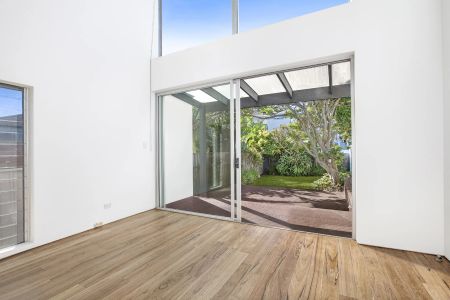 STUNNING COASTAL ARCHITECTURAL ABODE FLOODED IN NATURAL LIGHT - Photo 5