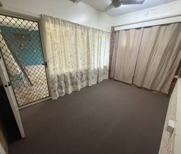 SPACIOUS & AFFORDABLE SOUTH GRAFTON APARTMENT - Photo 1