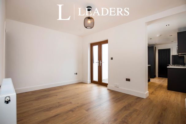 2 bedroom house to rent Lakin Road, Warwick, CV34 - Photo 1