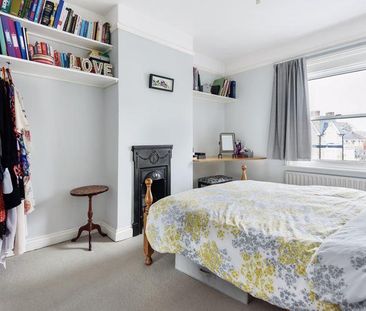 3 bedroom semi-detached house to rent - Photo 5