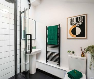 1 bedroom in a flat share to rent - Photo 3