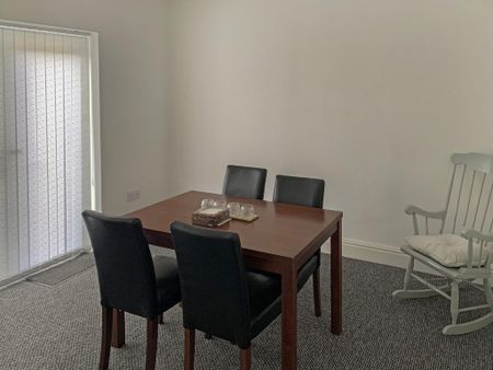 3 bedroom terraced house to rent - Photo 2