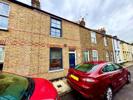 2 bedroom terraced house to rent - Photo 4