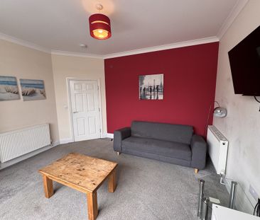 Hull Road, Tang Hall - P2105 - Photo 2