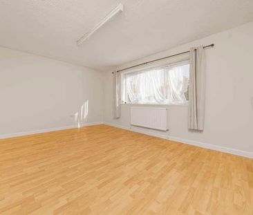 Kingshill Avenue, Hayes, UB4 - Photo 4