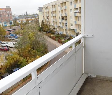 Sanierte 3-Zimmer-Wohnung mit Balkon in Halle-Südstadt! - Photo 2