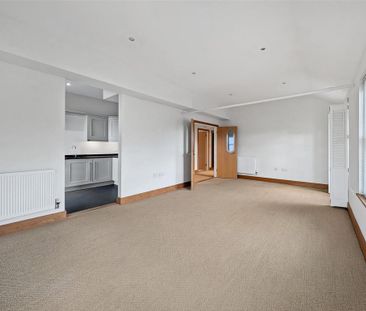 2 bedroom maisonette to rent - Photo 1