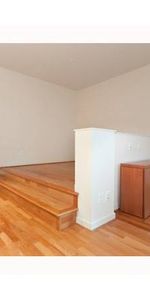 Water View-Available November 1-Unfurnished 1 Bedroom @ 1333 W Georgia - Photo 3