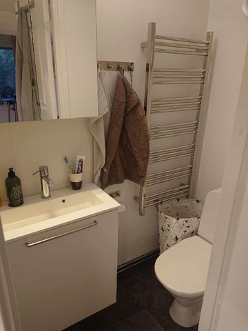 Rönnbärsvägen, Älta - Photo 2