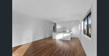 Spacious 2 Bedroom House in Melton South - Photo 3