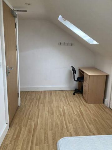 Double Room @ 137 Hanover Street, Swansea. - Photo 2