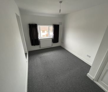 Sycamore Road South, Griffithstown, PONTYPOOL - Photo 2