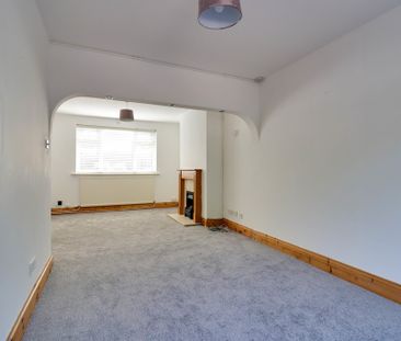 3 bed semi-detached house to rent in Heacham Drive, Leicester, LE4 - Photo 2