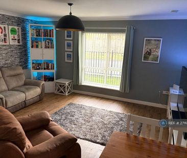 2 bedroom terraced house to rent - Photo 2