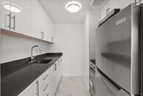 For Lease - 7555 Goreway Drive Unit# 205, Mississauga, Ontario - Photo 1