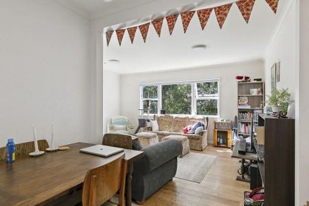 Lovely 2 bedroom home in Karori - Photo 3