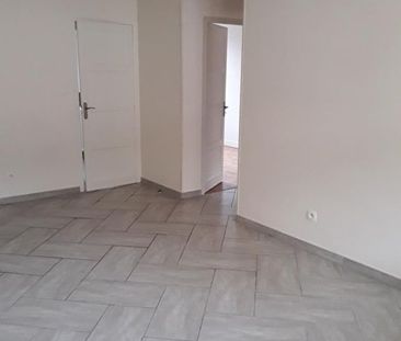 Location Appartement 3 pièces 56m² - Photo 4