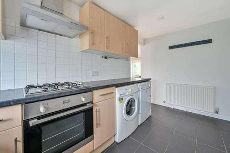 Northcote Crescent, Ockham, KT24 - Photo 5