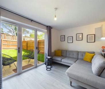 2 bedroom end of terrace house to rent - Photo 1