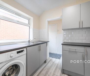 3 bedroom terraced house to rent - Photo 5