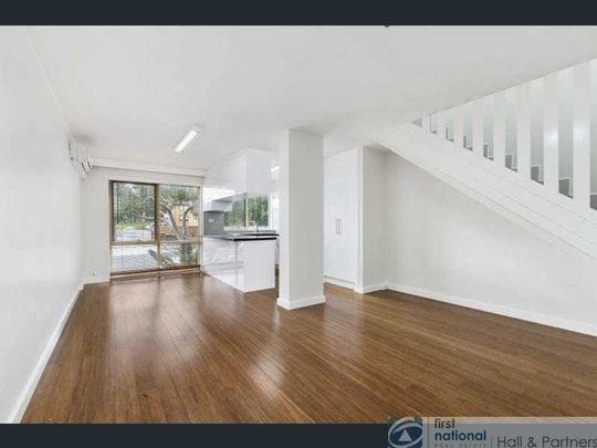 11/9-11 Weller Street, 3175, Dandenong Vic - Photo 1