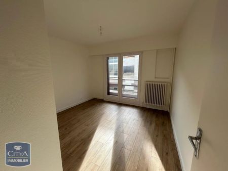Appartement à louer 3 pièces 73.09m² - Photo 2