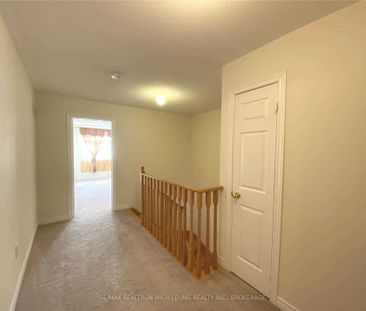 For Lease - 111 Amulet Crescent, Richmond Hill, Ontario - Photo 5