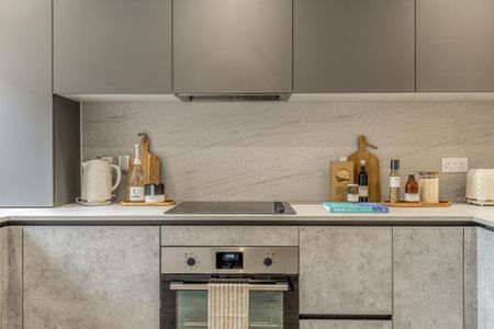 2 bedroom semi-detached house to rent - Photo 4