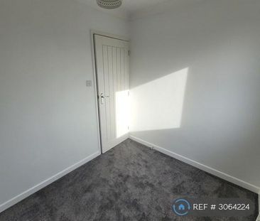4 bedroom detached house to rent - Photo 3
