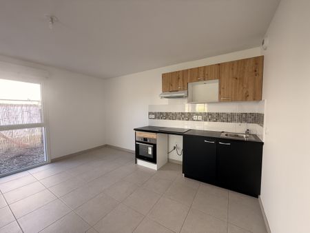 Location Appartement 3 pièces 67m² BLANQUEFORT 33290 - Photo 4