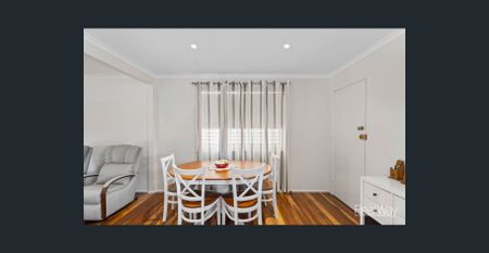 Spacious Two-Storey Family Home With Room for Everyone - READY FOR CHRISTMAS - Photo 3