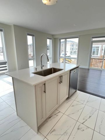 Condo Townhouse For Lease | E9231461 - Photo 5