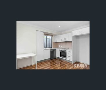 9B Perly Grove, Cameron Park, NSW 2285 - Photo 4