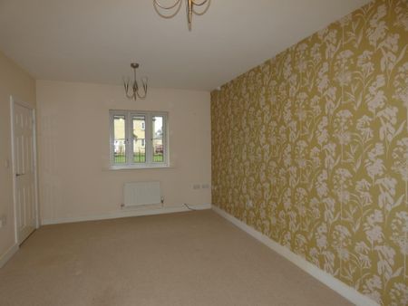 3 bedroom terraced house to rent - Photo 2